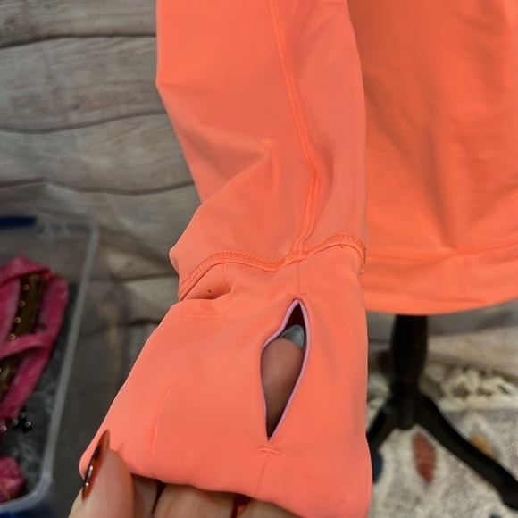 Athleta Whittier Peak Half Zip Jacket Coral Volt Pockets Cuffs Thumbholes Medium - Picture 4 of 11